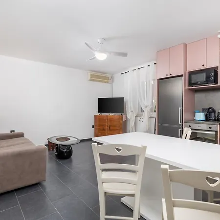 Apartment Valentina Rijeka Buitenkant foto