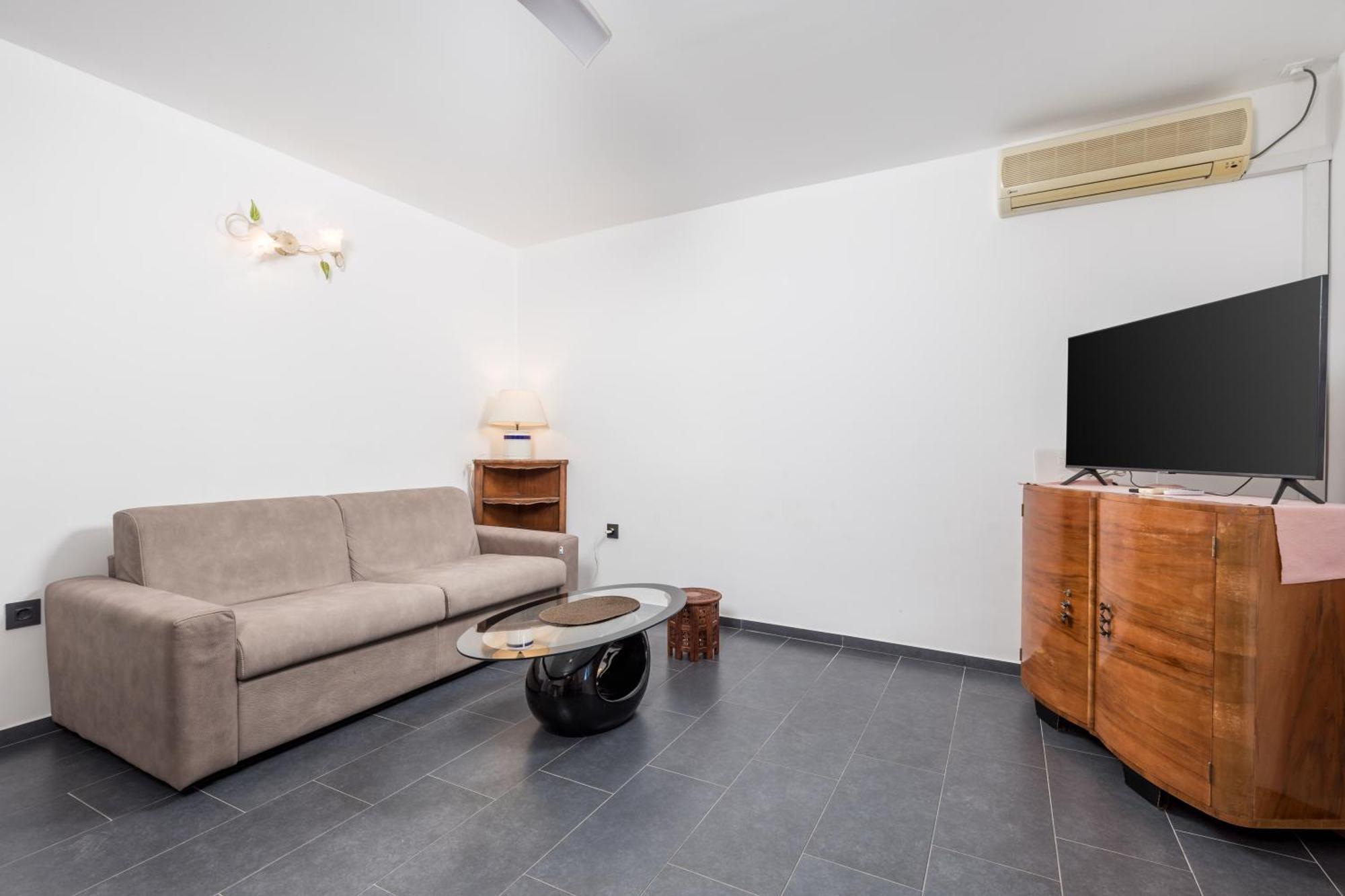 Apartment Valentina *