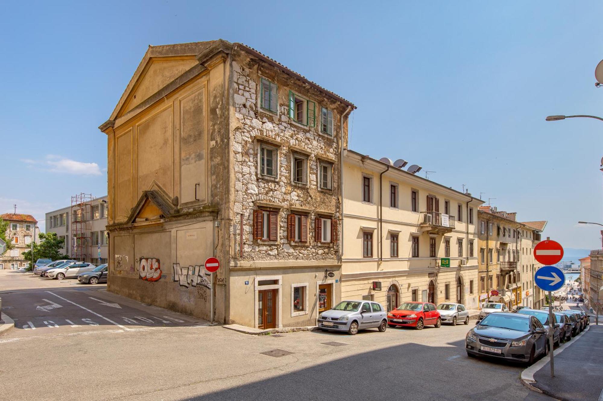 Apartment Valentina *